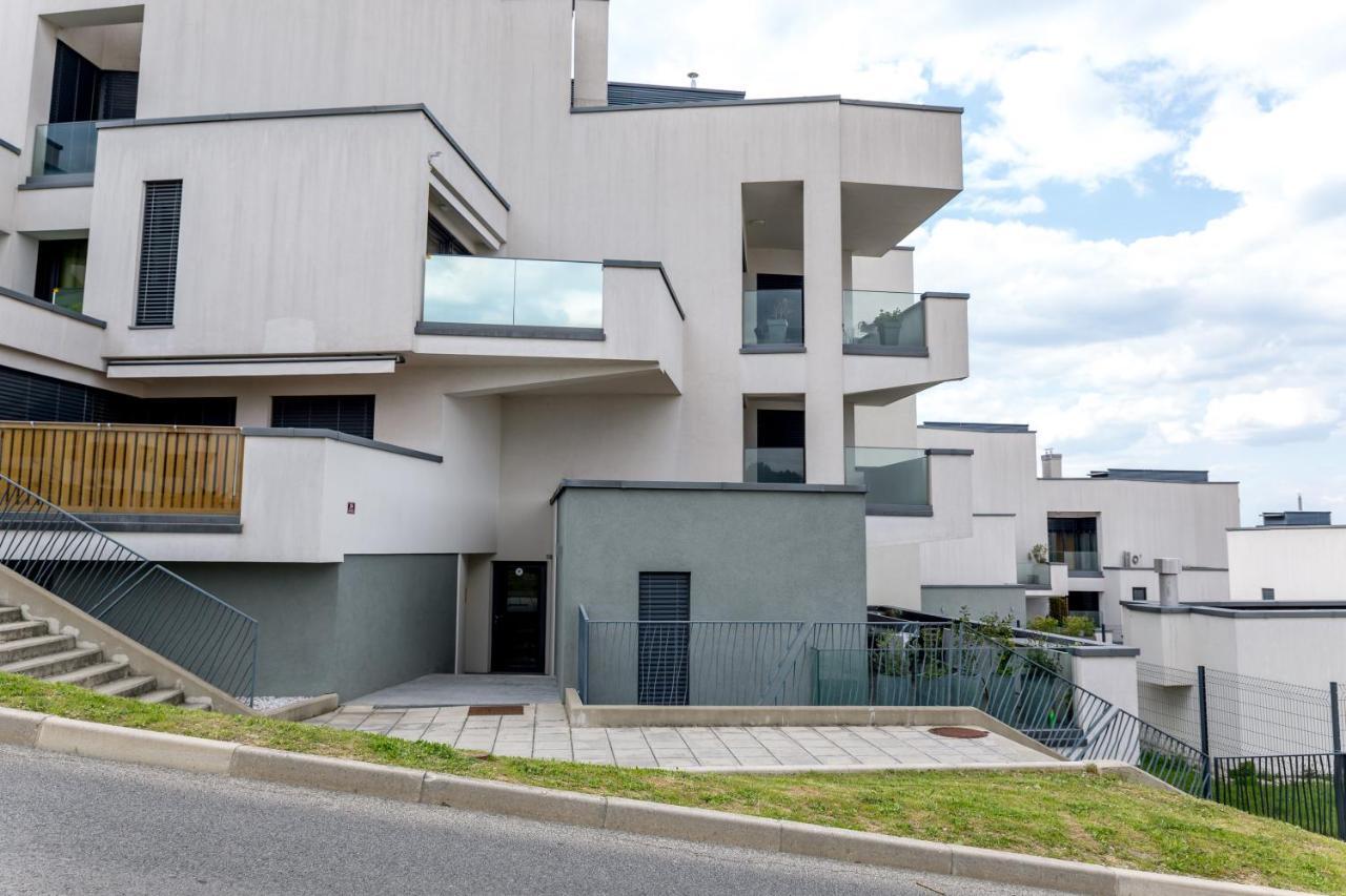 Auredius Deluxe Sea Apartment Koper Bagian luar foto
